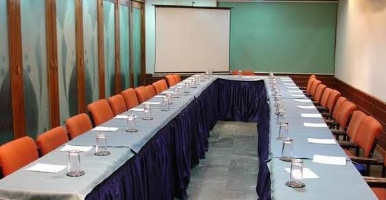 Oyo 15791 Flagship Hotel Executive Hazratganj Lucknow Exterior photo